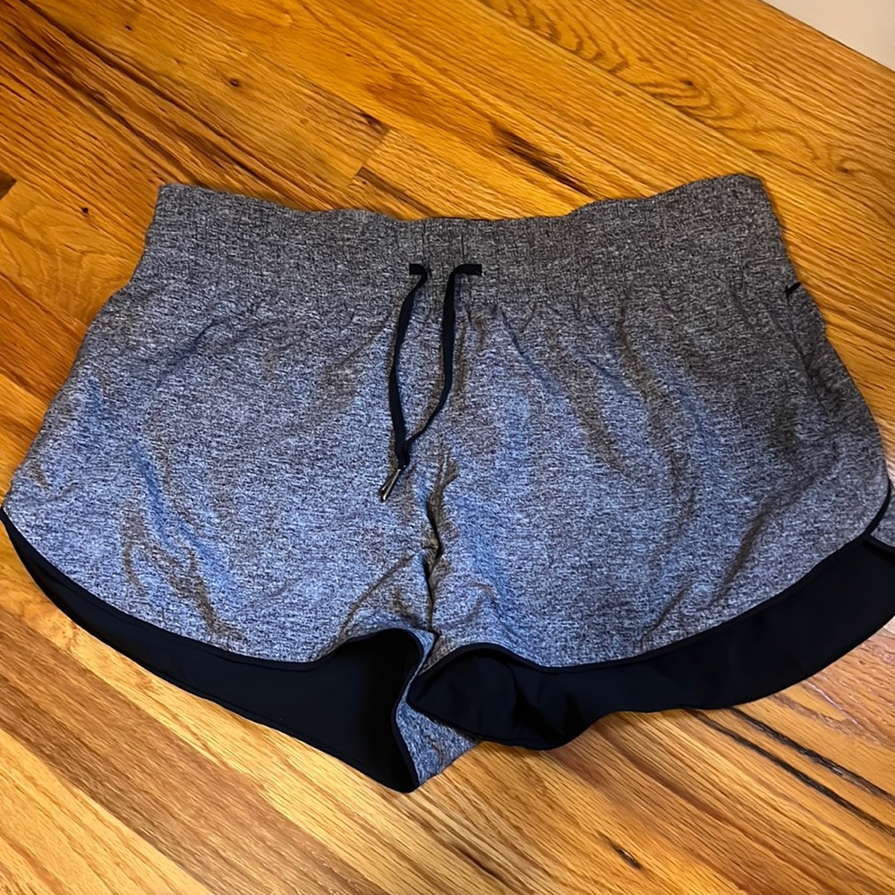 Lululemon Choose A Side Short *3"